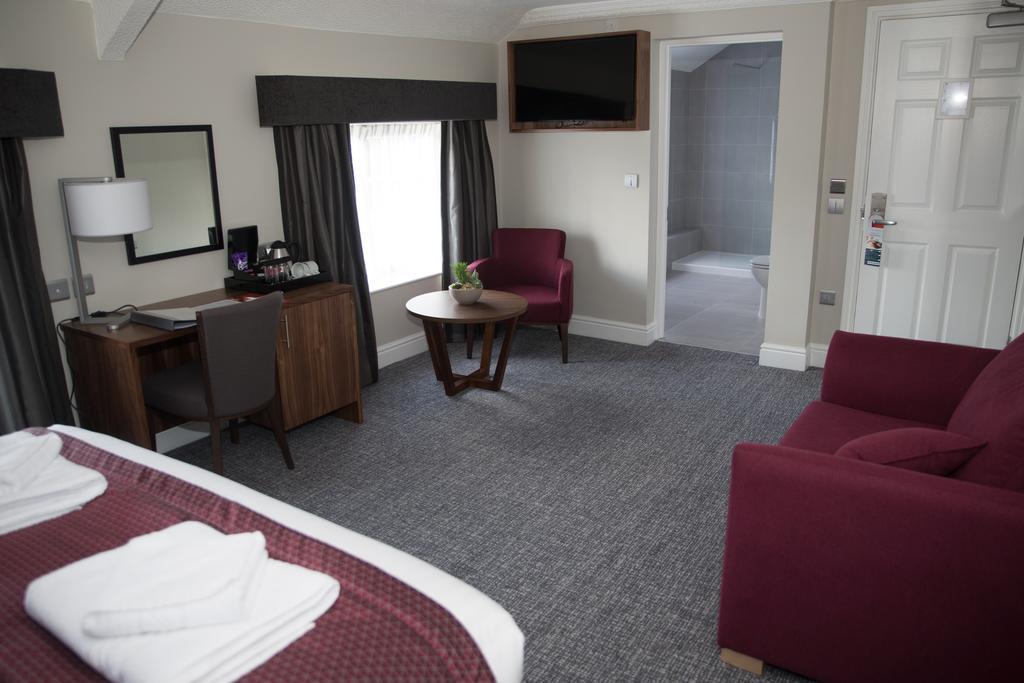 Family Double Room,699102519:JPEG